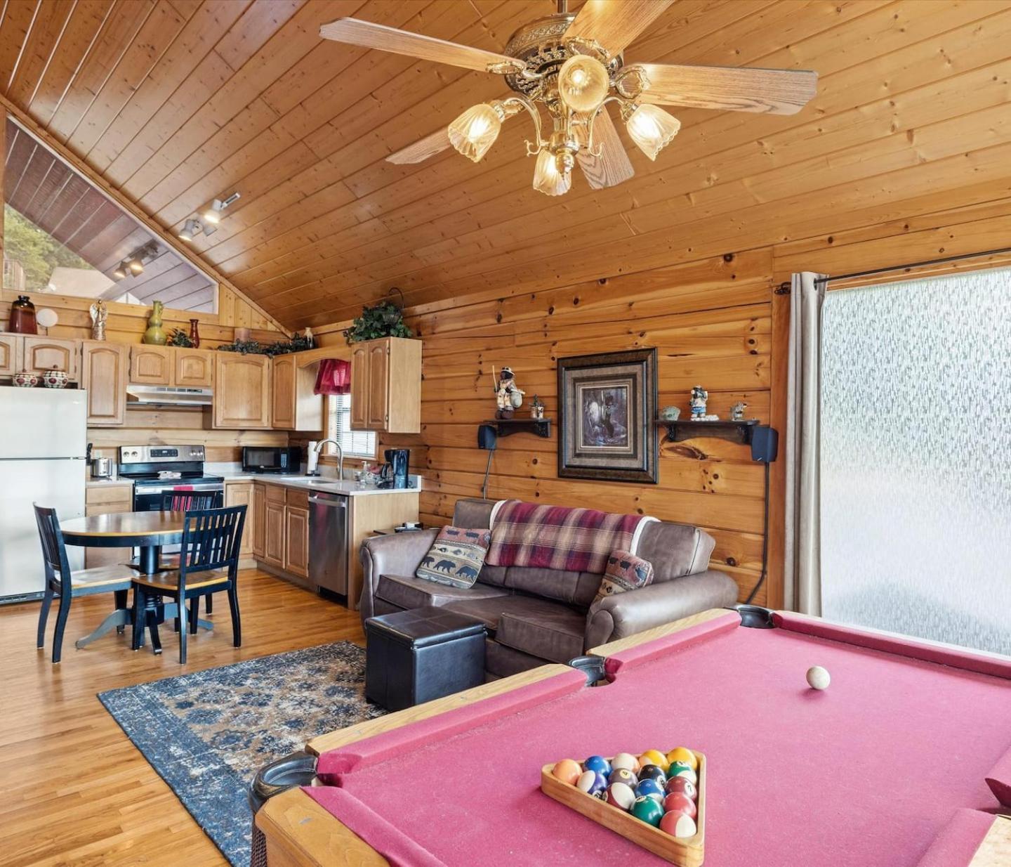 Views I Mins To Dollywood I Hot Tub I Pool Table Villa เซอเวียร์วีล ภายนอก รูปภาพ