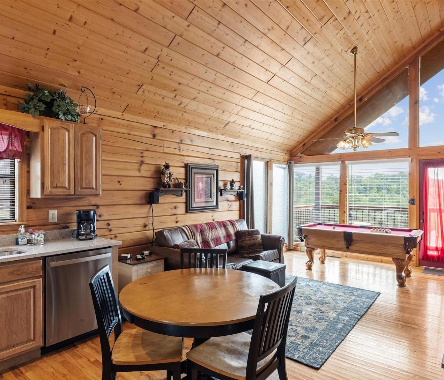 Views I Mins To Dollywood I Hot Tub I Pool Table Villa เซอเวียร์วีล ภายนอก รูปภาพ