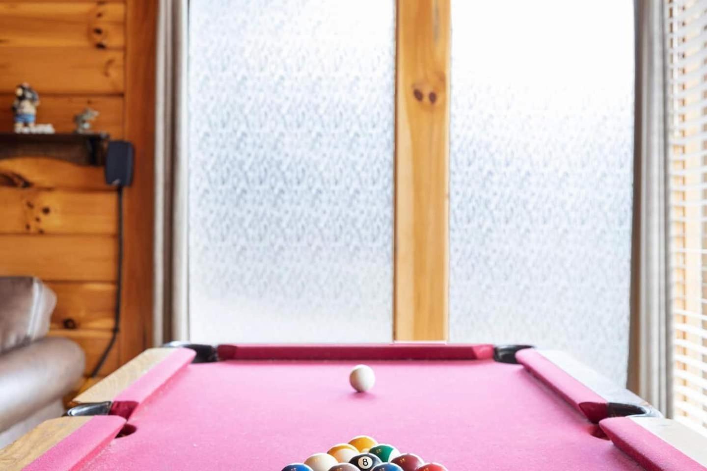 Views I Mins To Dollywood I Hot Tub I Pool Table Villa เซอเวียร์วีล ภายนอก รูปภาพ