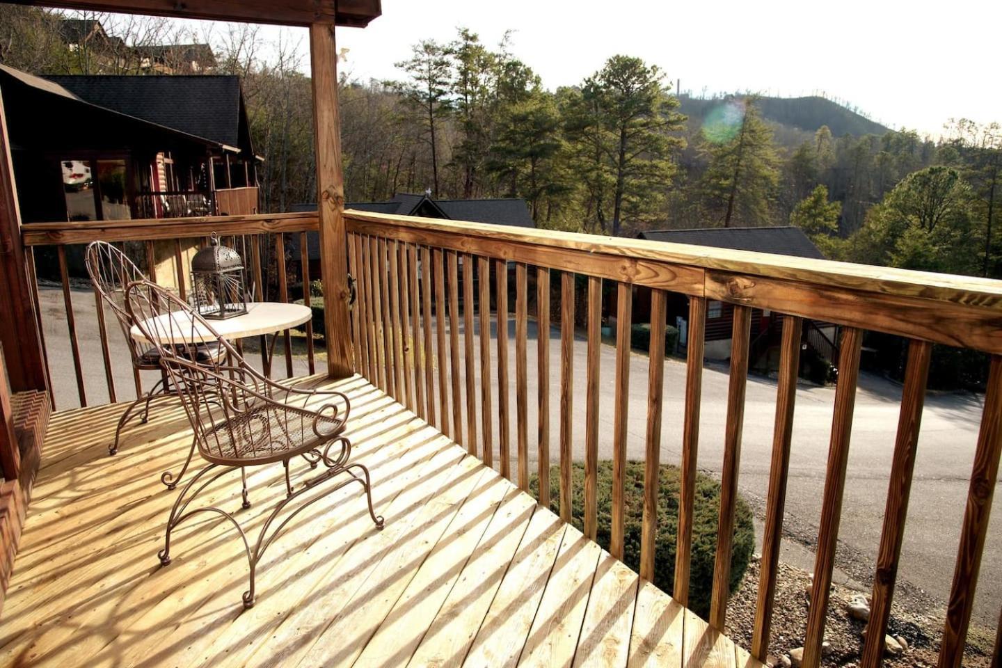 Views I Mins To Dollywood I Hot Tub I Pool Table Villa เซอเวียร์วีล ภายนอก รูปภาพ