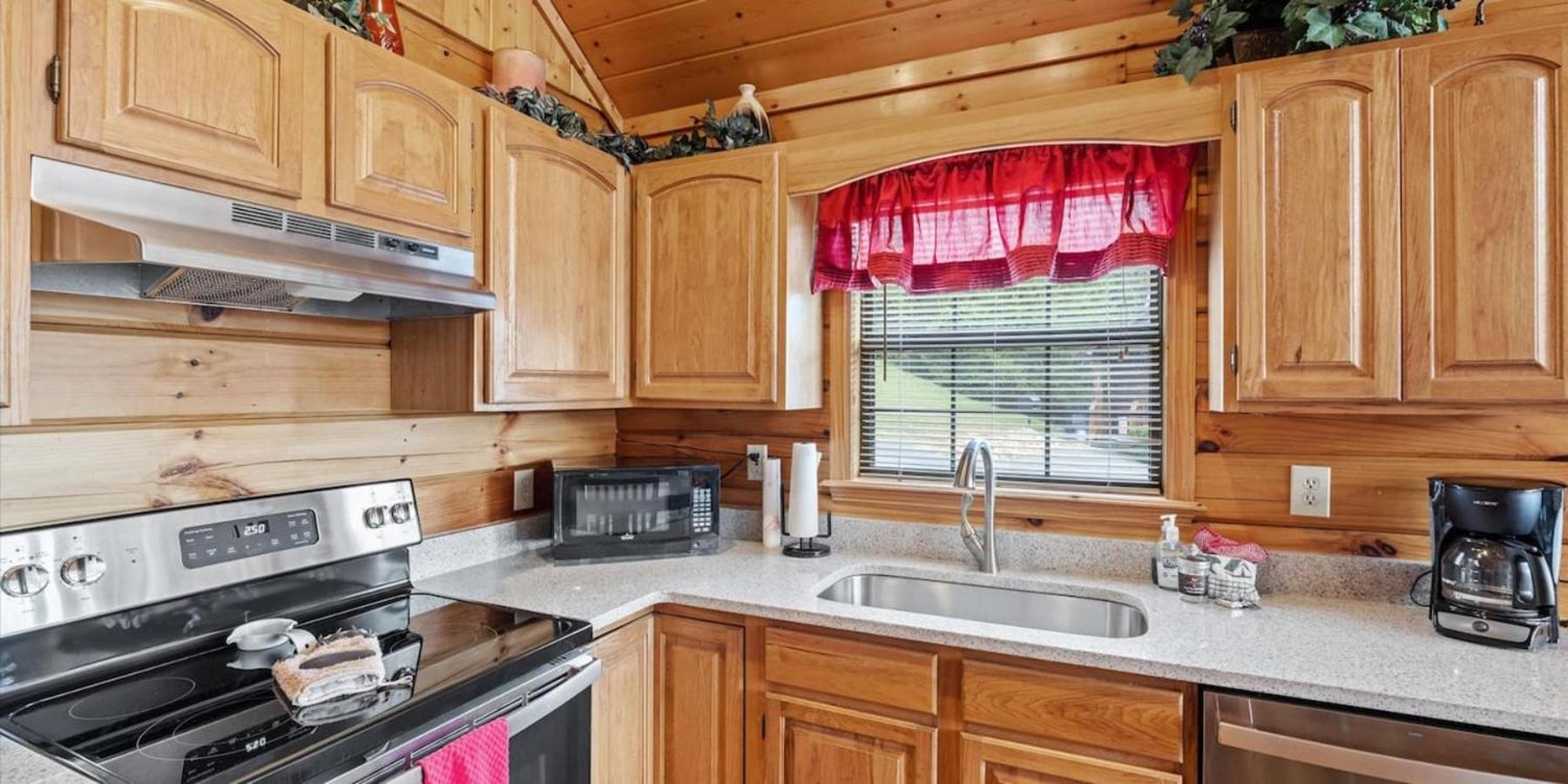Views I Mins To Dollywood I Hot Tub I Pool Table Villa เซอเวียร์วีล ภายนอก รูปภาพ
